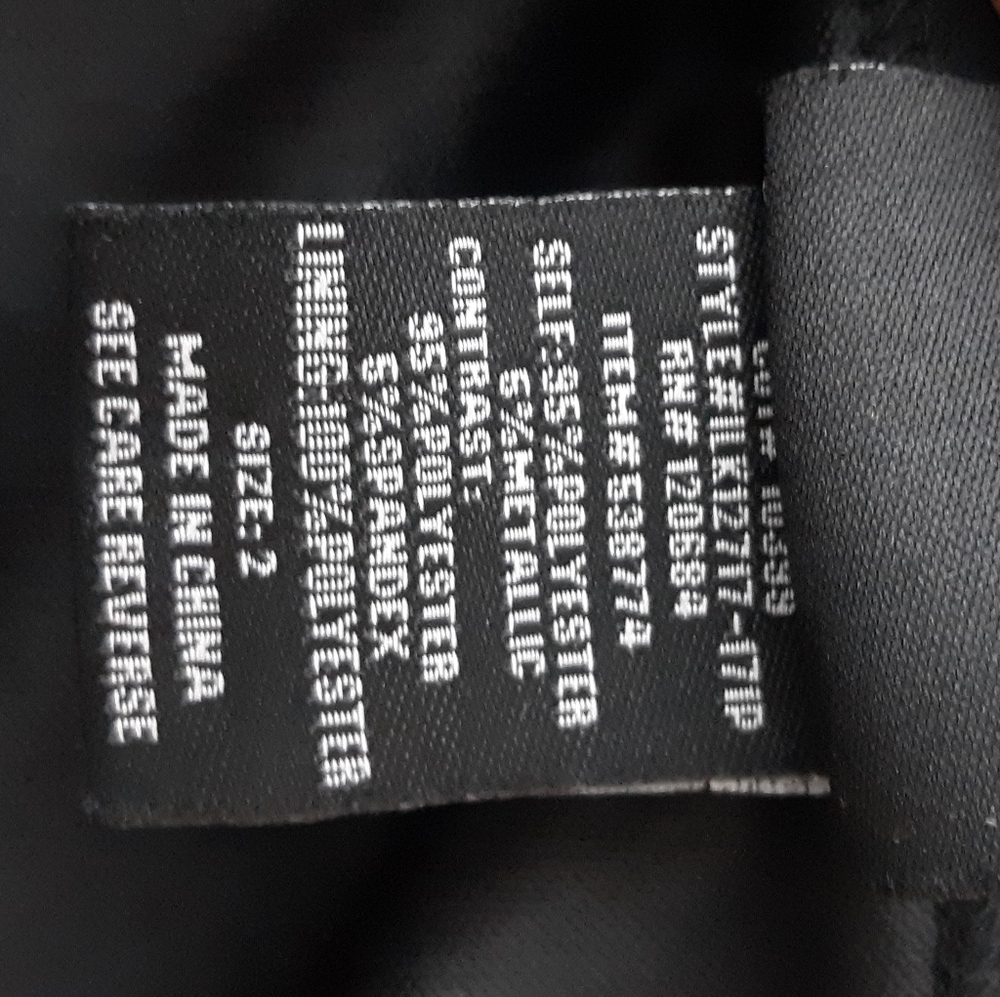 Torrid Metallic Chevron Pattern Top 2X Bla… - Picture 6 of 7